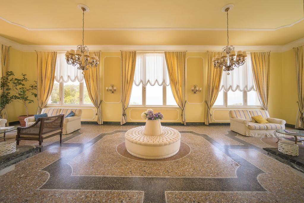Villa Parisi Grand Hotel Castiglioncello Exterior photo